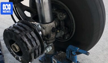 ATSB unable to determine why wheel fell off Link Airways plane during take-off from Canberra Airport