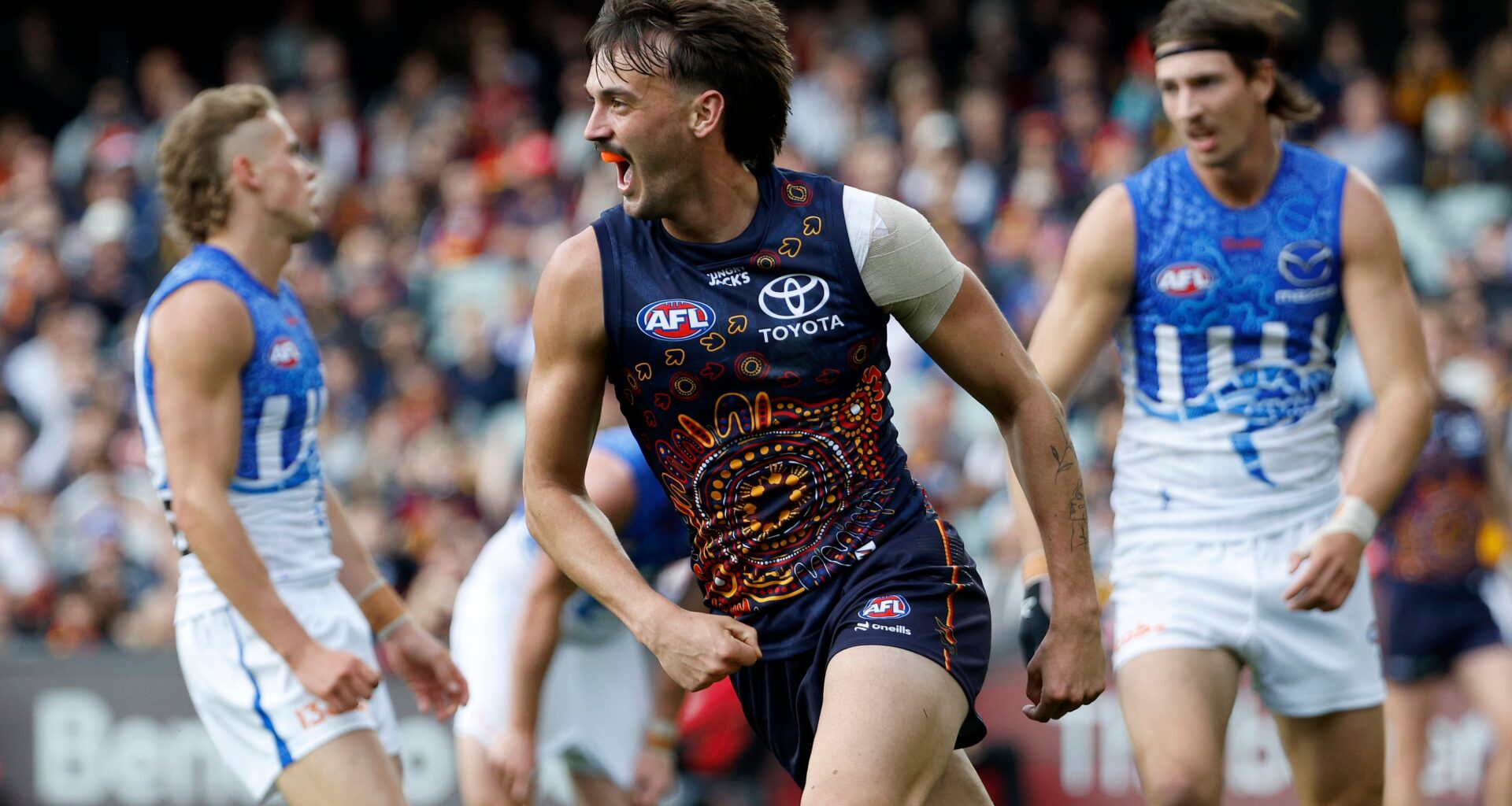 Crows make a statement with stunning Roos thrashing