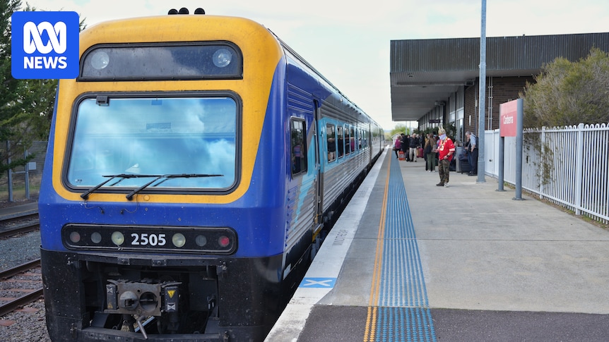 Canberra to Sydney rail link gets $100 million upgrade to improve train speeds