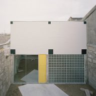 House of many faces by Fala Atelier in Porto