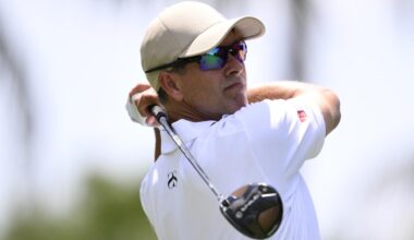 Adam Scott hits wrong ball, Cameron Young, leads, video, highlights