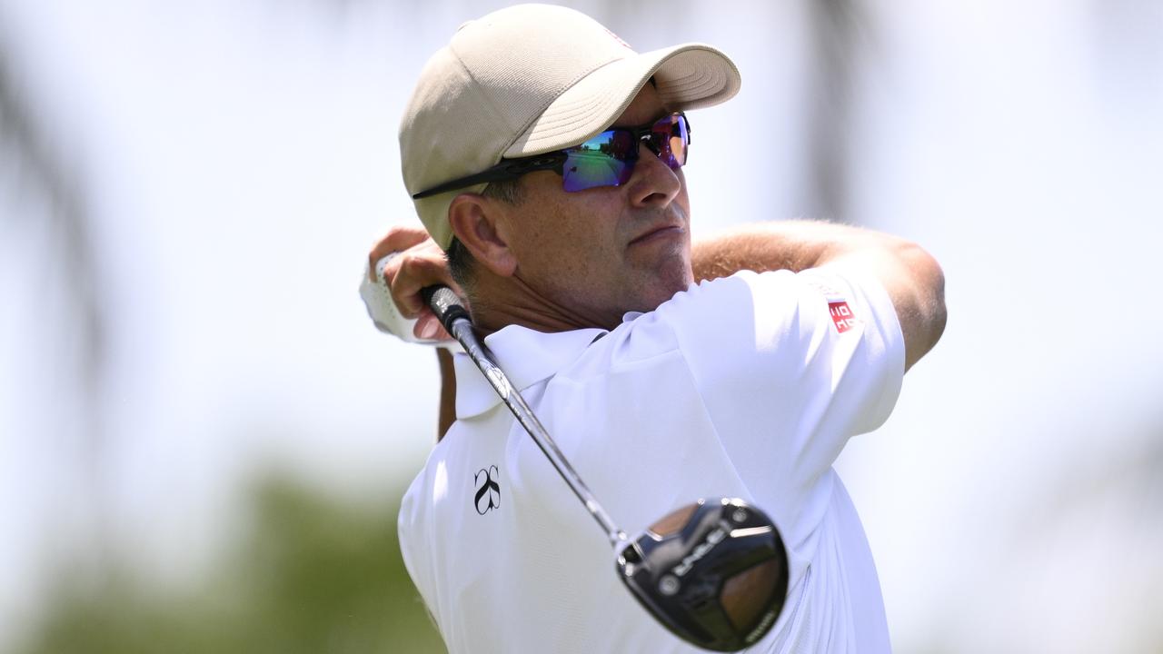 Adam Scott hits wrong ball, Cameron Young, leads, video, highlights