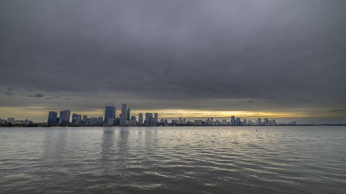 Perth cold front weather warning as ‘unusually strong & intense storm only seen every five years’ to smash WA