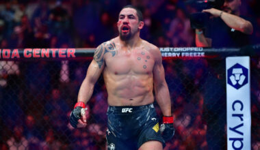 Robert Whittaker picks Khamzat to run over Strickland at UFC 328