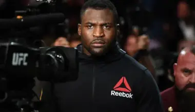 Anatoly Malykhin (15-1 MMA) knocked out "Reug Reug" Oumar Kane (7-2 MMA) in the fourth round at The Inner Circle