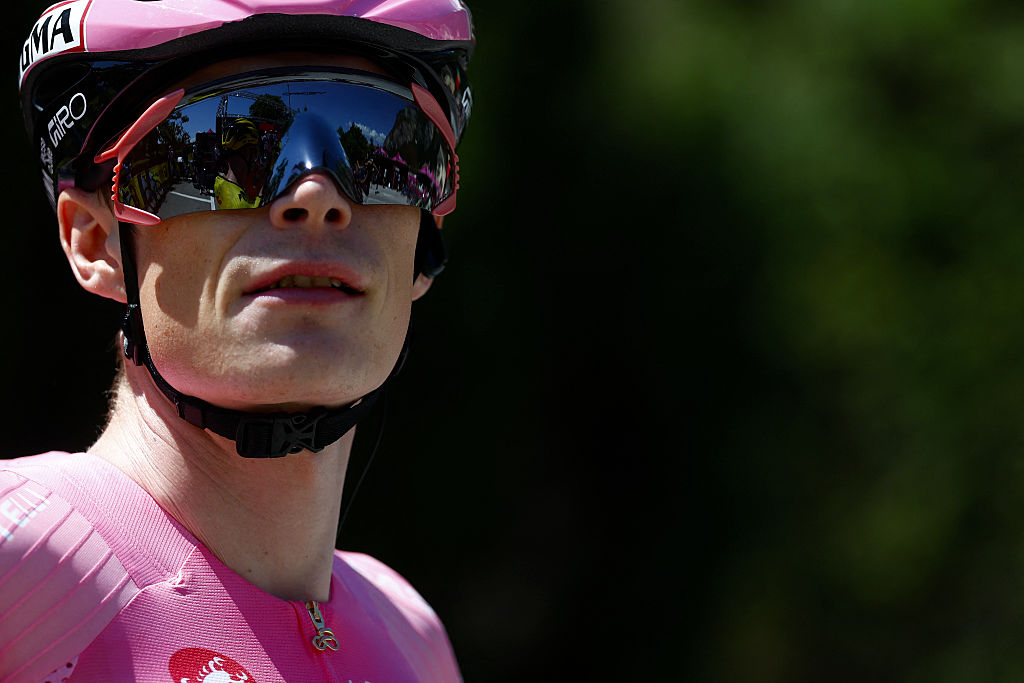 Team Visma Lease a Bike Danish rider Jonas Vingegaard is pictured before the 18th stage of the Giro d'Italia 2026 - Tour of Italy cycling race between Fai della Paganella and Pieve di Soligo, Italy, on May 28, 2026. (Photo by Luca Bettini / AFP)