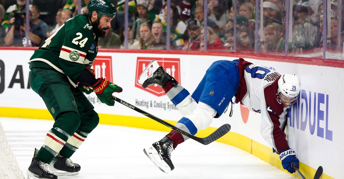 Game 3 Recap: Fright night in Minnesota, Avs downed 5-1