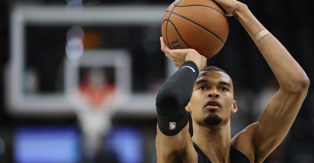 It’s time for Basketball: San Antonio Spurs vs Oklahoma Thunder