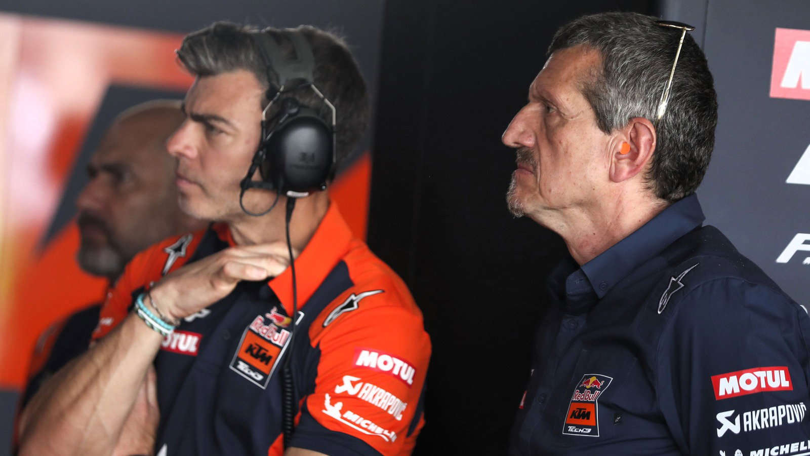 Guenther Steiner and Tech3 team manager Nicolas Goyon.