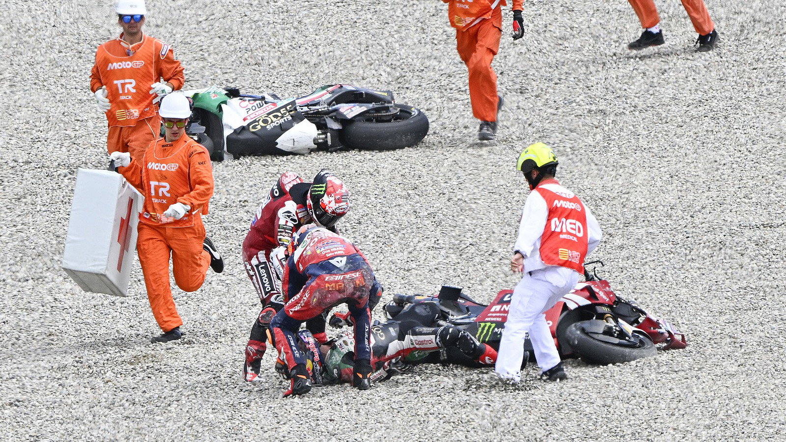 Luca Marini, Pecco Bagnaia help Johann Zarco, 2026 Catalunya MotoGP.