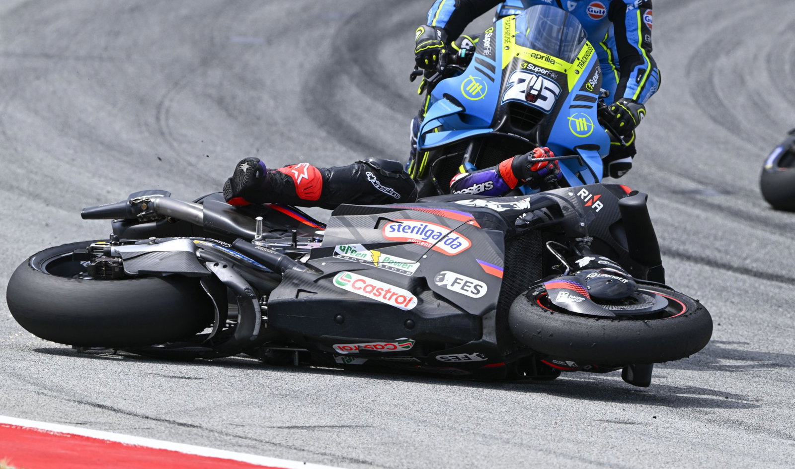Raul Fernandez, Jorge Martin clash, 2026 Catalan MotoGP.