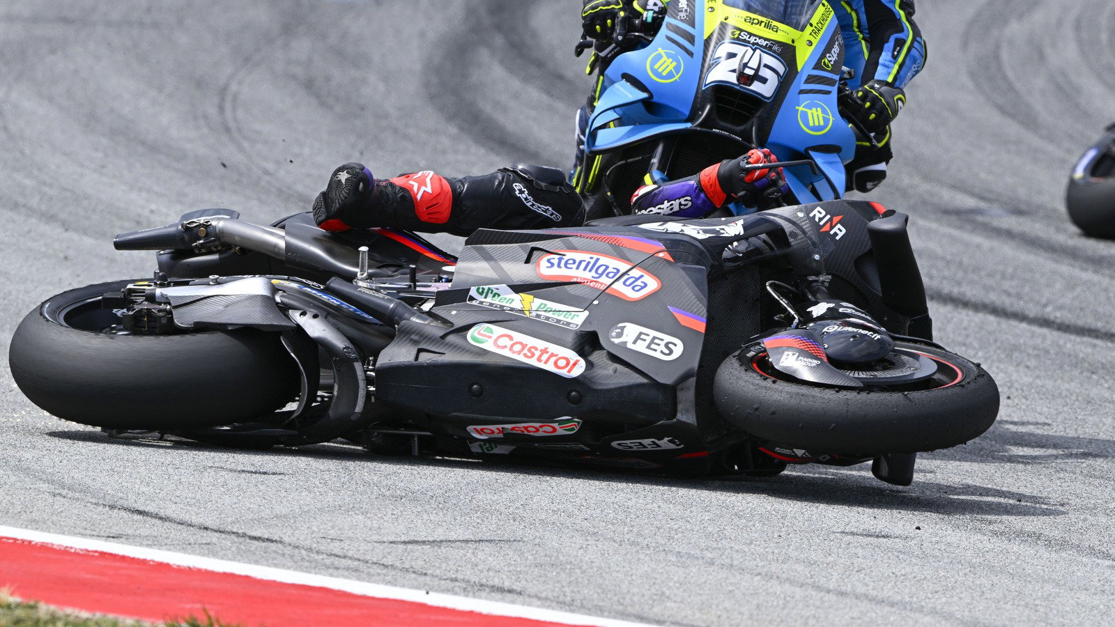 Raul Fernandez, Jorge Martin clash, 2026 Catalan MotoGP. 