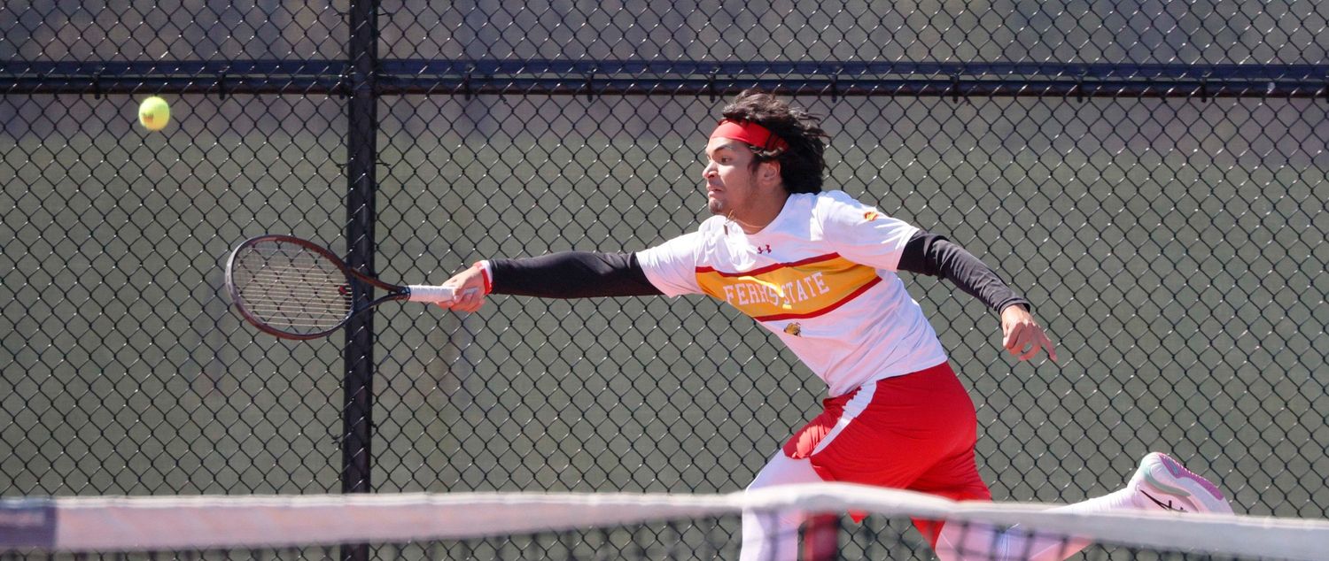 Sophomore Adrian Catahan