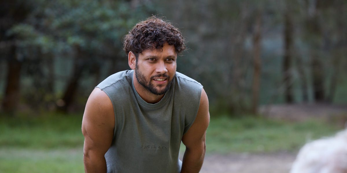 Home and Away star Kyle Shilling sneakily changes a scene – and shares the results