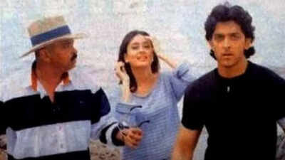 Netizens spot Kareena Kapoor Khan in 'Kaho Naa Pyaar Hai' with Hrithik Roshan, call it 'editing goof up', VIDEO goes viral