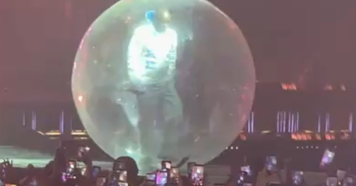 Akon crowd surfing in giant hamster ball backfires during UK show