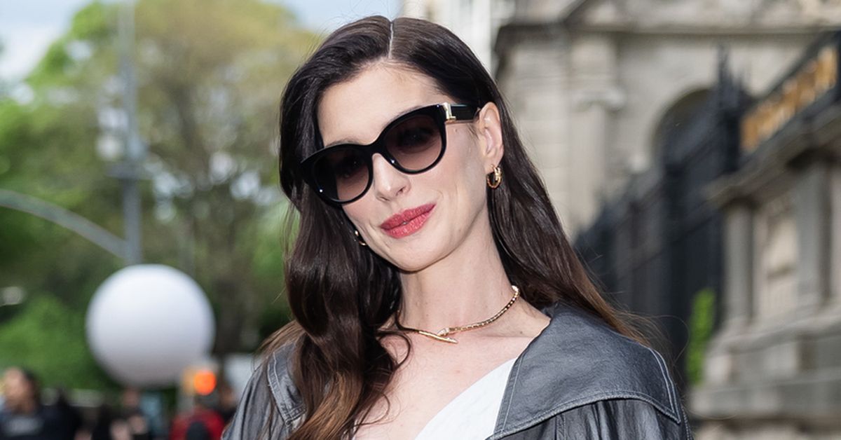 Anne Hathaway responds to plastic surgery rumours in new interview