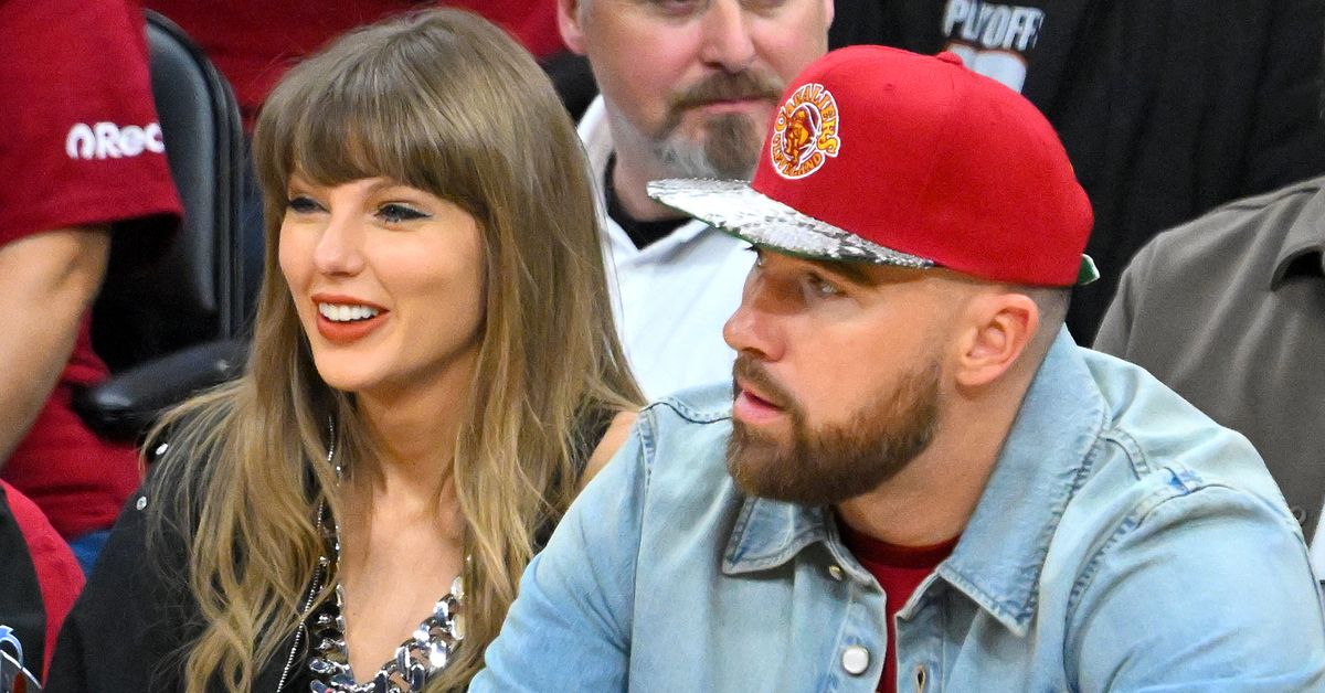 How celebrities get courtside tickets to New York Knicks games | Explained