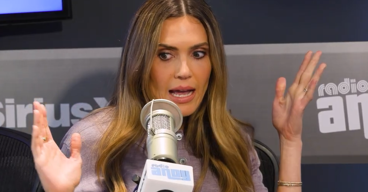 Ashley Tisdale Toxic Mom Group: Mandy Moore responds