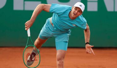 Hubert Hurkacz in action Friday at the Sardegna Open.