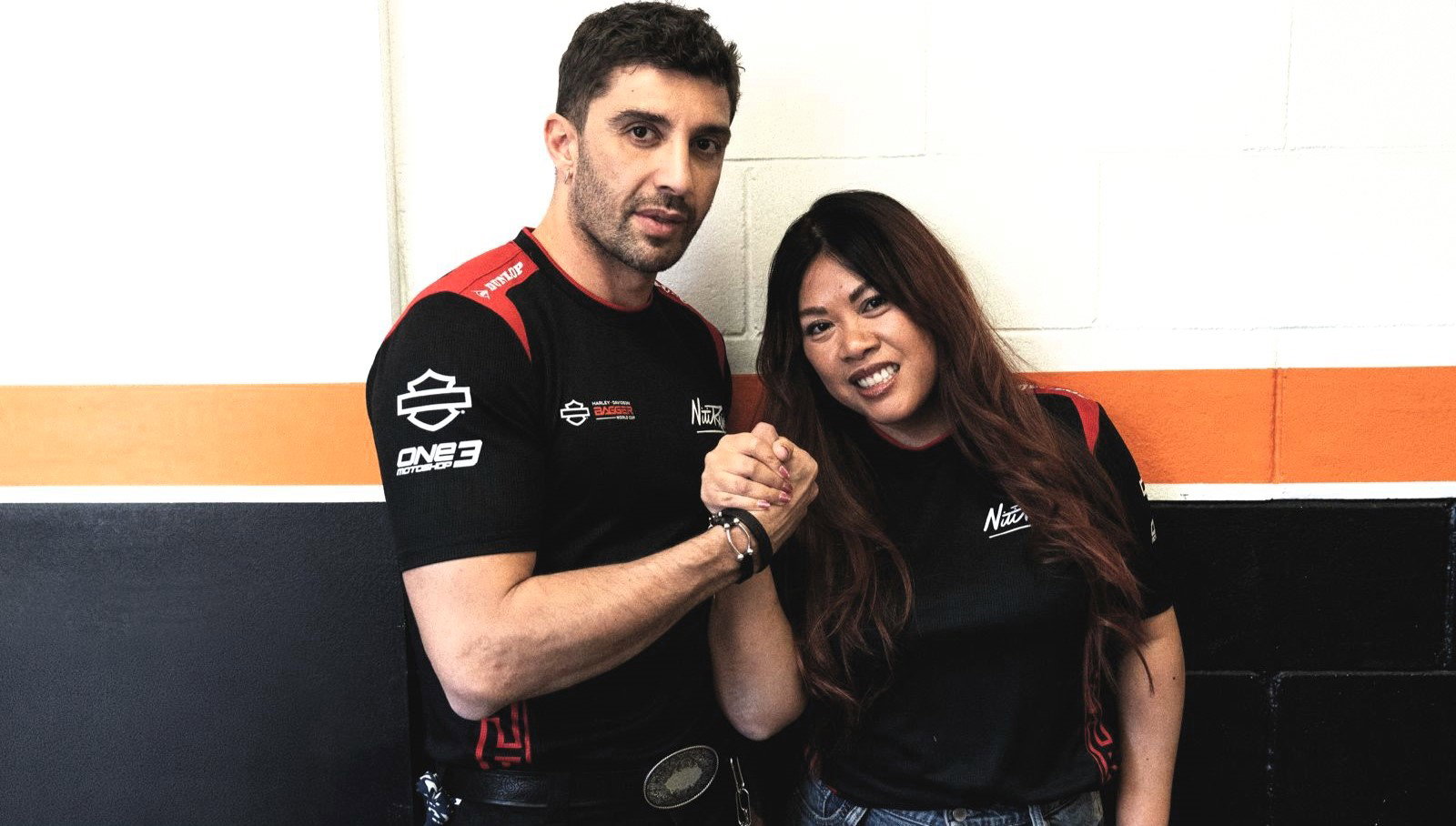 Andrea Iannone signs for Niti Racing in the Baggers World Cup.