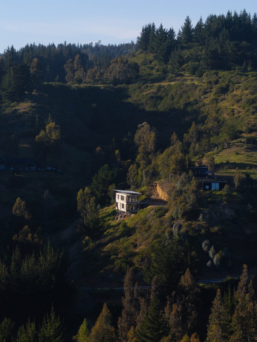 IBSP II modular house in Chile by Ignacio Rojas Hirigoyen and Leonardo Gúzman Valencia