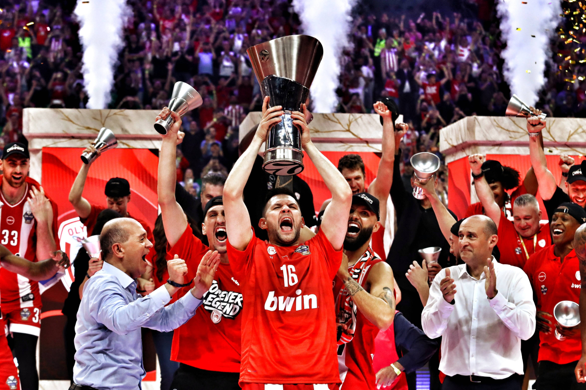 Olympiacos owners address Bartzokas and Peters' future, discuss Knicks game