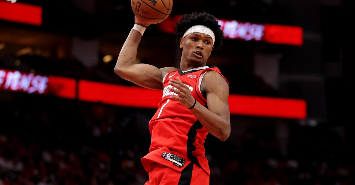 Amen Thompson given Flagrant 1 foul for dirty play on Austin Reaves