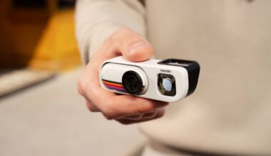 Insta360 goes retro with Go 3S cam, clever with Mic Pro – Pickr