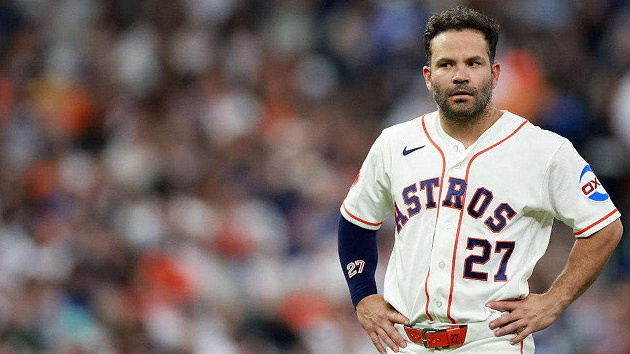 Shohei Ohtani humiliates Jose Altuve with what may be the most embarrassing strikeout in MLB history