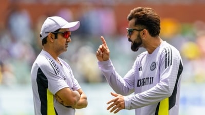 Gautam Gambhir, Virat Kohli in a tense chat from Australia last year (AFP)