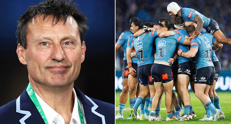 Laurie Daley and NSW players in State of Origin.