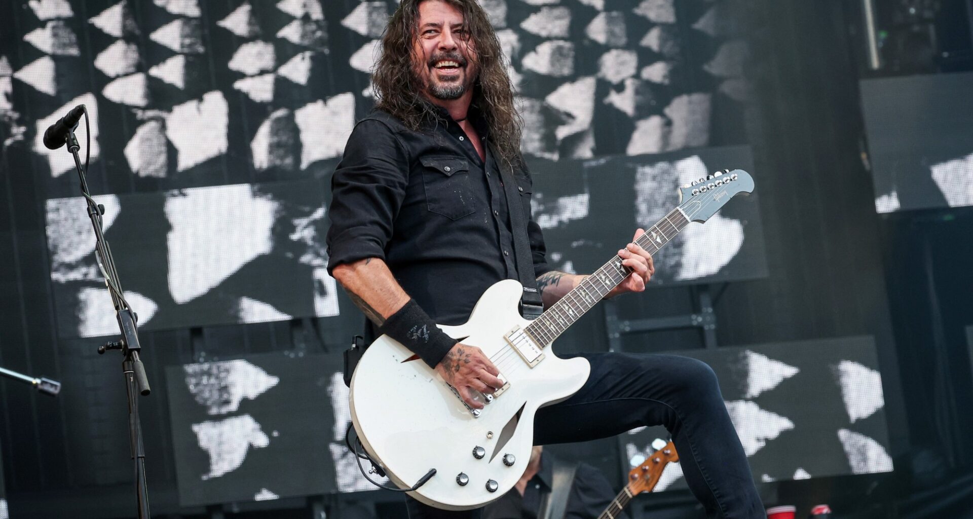 For Good’ conflict, Dave Grohl reveals