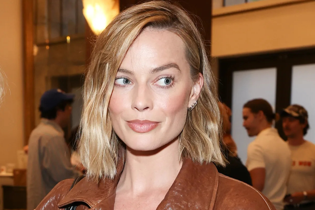 Margot Robbie sets record straight on 12-year rumour about her personal life
