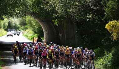 The peloton competing during stage 2 of La Vuelta Femenina 2026, between Lobios and San Cibrao das Vi&ntilde;as. (Photo by Szymon Gruchalski/Getty Images)