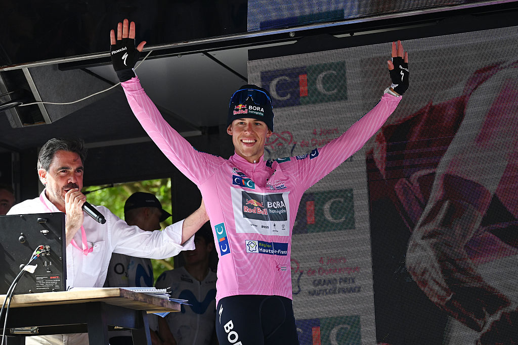 DUNKIRK, FRANCE - MAY 24: Laurence Pithie of New Zealand and Team Red Bull - BORA - hansgrohe celebrates at podium as Pink Leader Jersey winner during the 70th 4 Jours de Dunkerque 2026, Stage 5 a 181.3km stage from Saint-Omer to Dunkirk on May 24, 2026 in Dunkirk, France. (Photo by Luc Claessen/Getty Images)