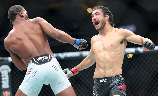 Josh Michael Quinlan roars during a UFC 298 welterweight fight at the Honda Center in Anaheim, California, U.S., in February 2024. Photo = Getty Images= Courtesy of Yonhap News