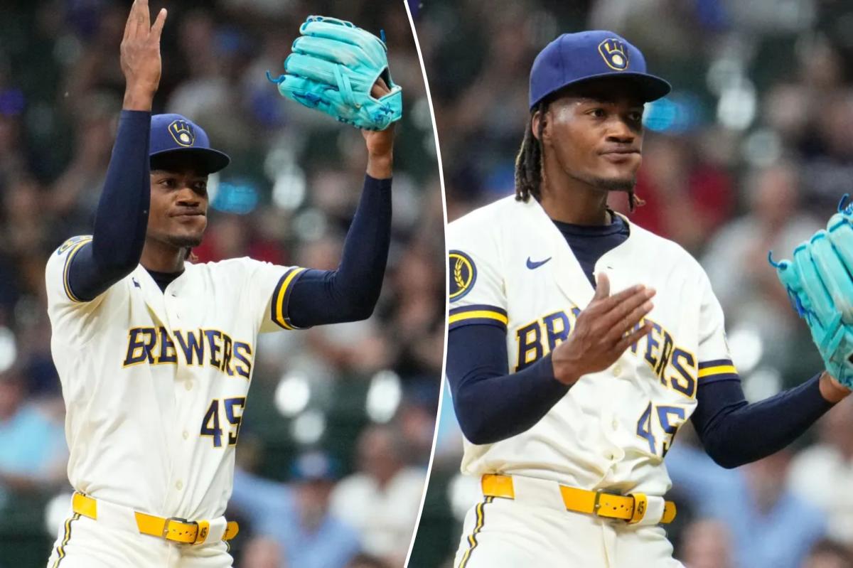 Brewers' Abner Uribe celebrates with wild 'suck it' chop at Cardinals