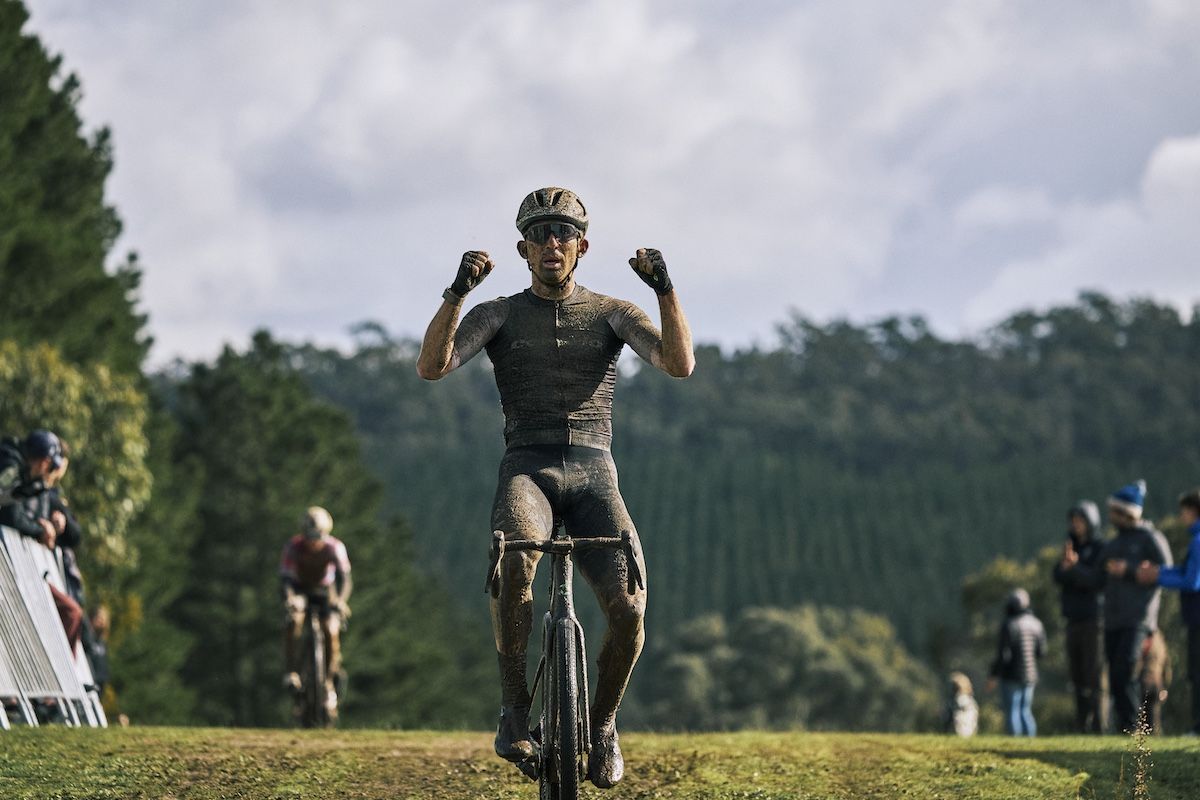 Cameron Scott sails over the line at the AusCycling Gravel National Championships 2026
