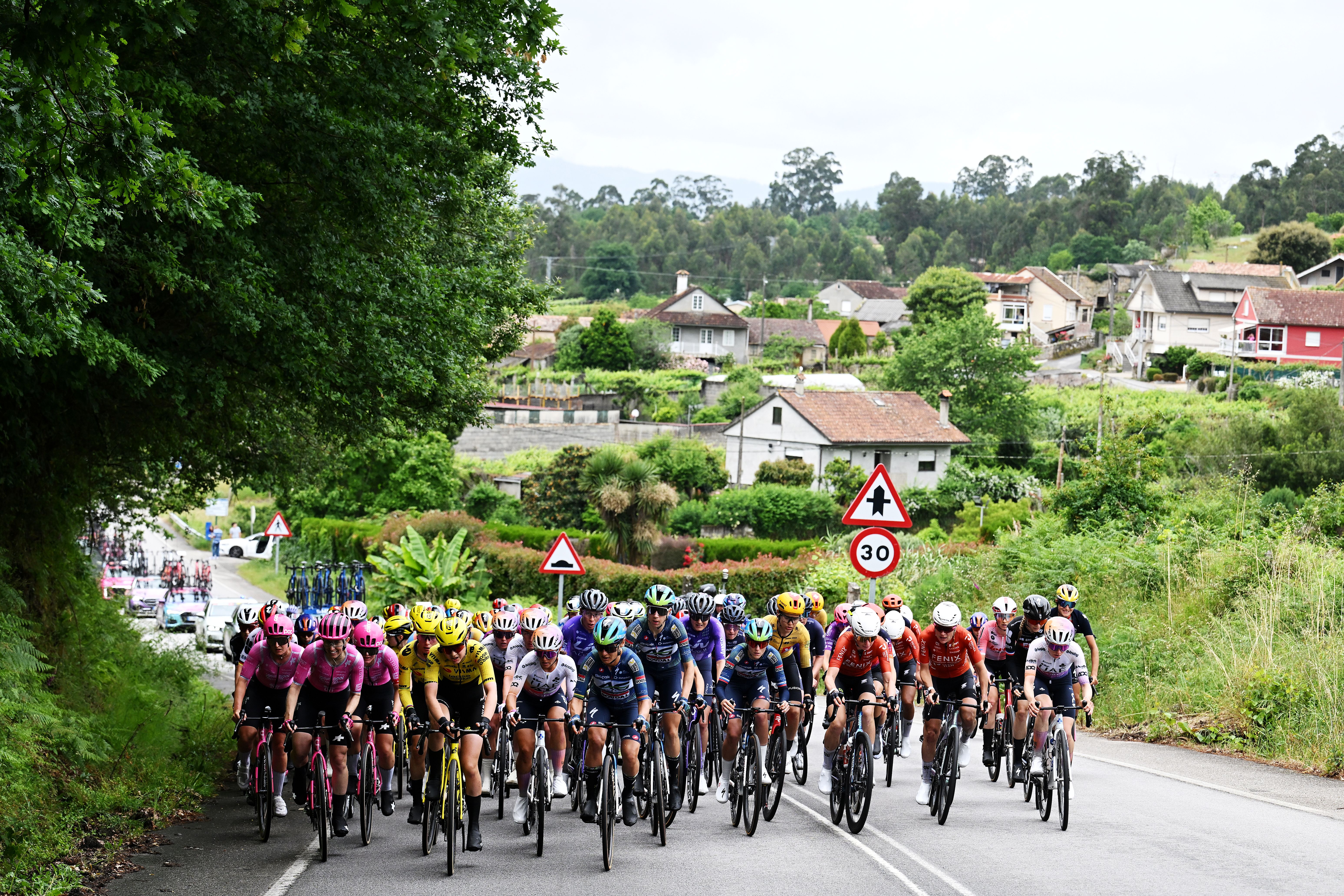 SALVATERRA DE MINO, SPAIN - MAY 03: competes during the 12th La Vuelta Femenina 2026, Stage 1 a 113.9km stage from Marin to Salvaterra de Mino / #UCIWWT / on May 03, 2026 in Salvaterra de Mino, Spain. (Photo by Szymon Gruchalski/Getty Images)