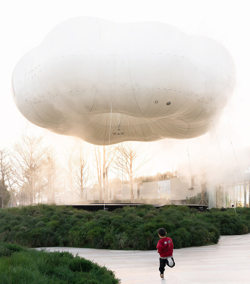 PILLS lets soft cloud-like structure drift above china using inflatable membrane technology - 5
