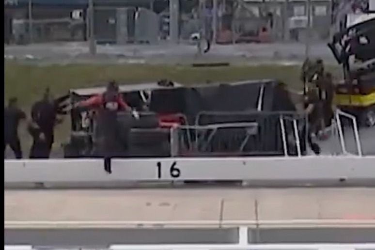 NASCAR crew member injured protecting reporter from runaway pit cart at Dover
