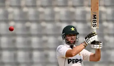 star-sports-on-dark-background