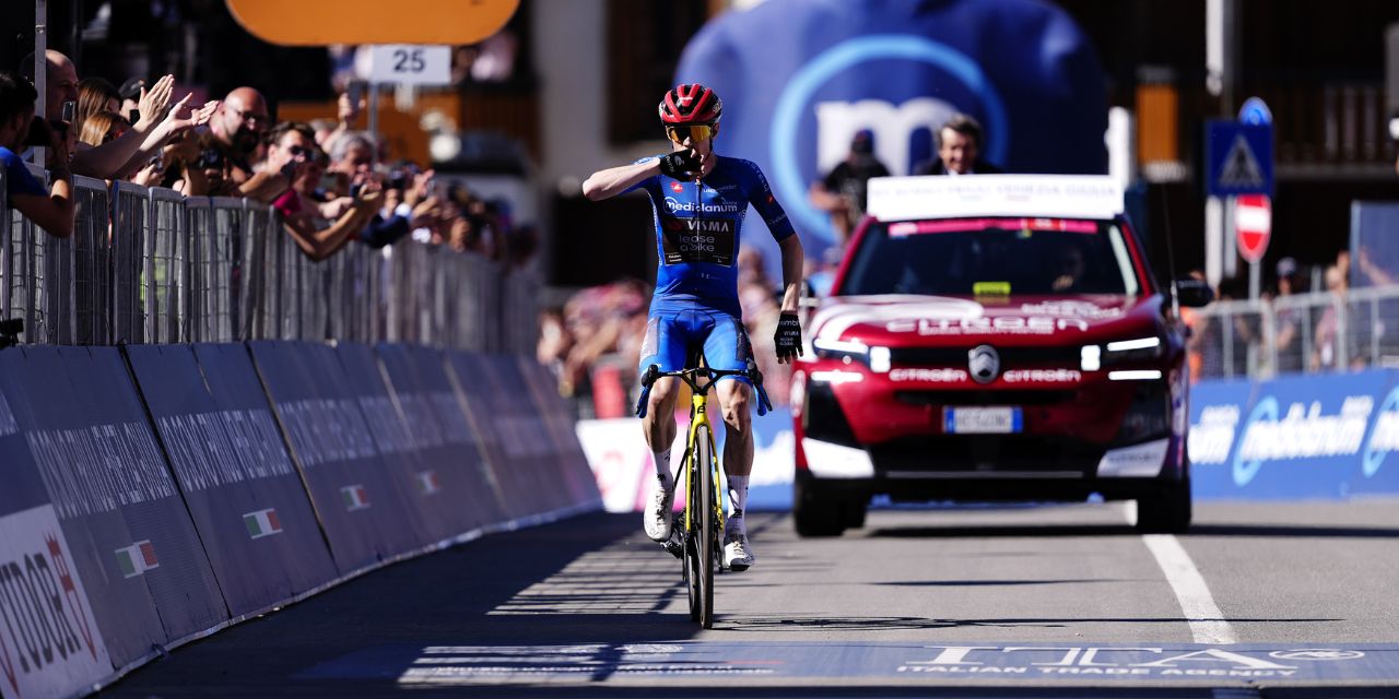 Jonas Vingegaard: a hat-trick and the Maglia Rosa in Pila