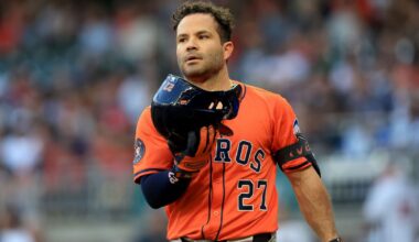 Astros' Jose Altuve heading to IL with oblique strain
