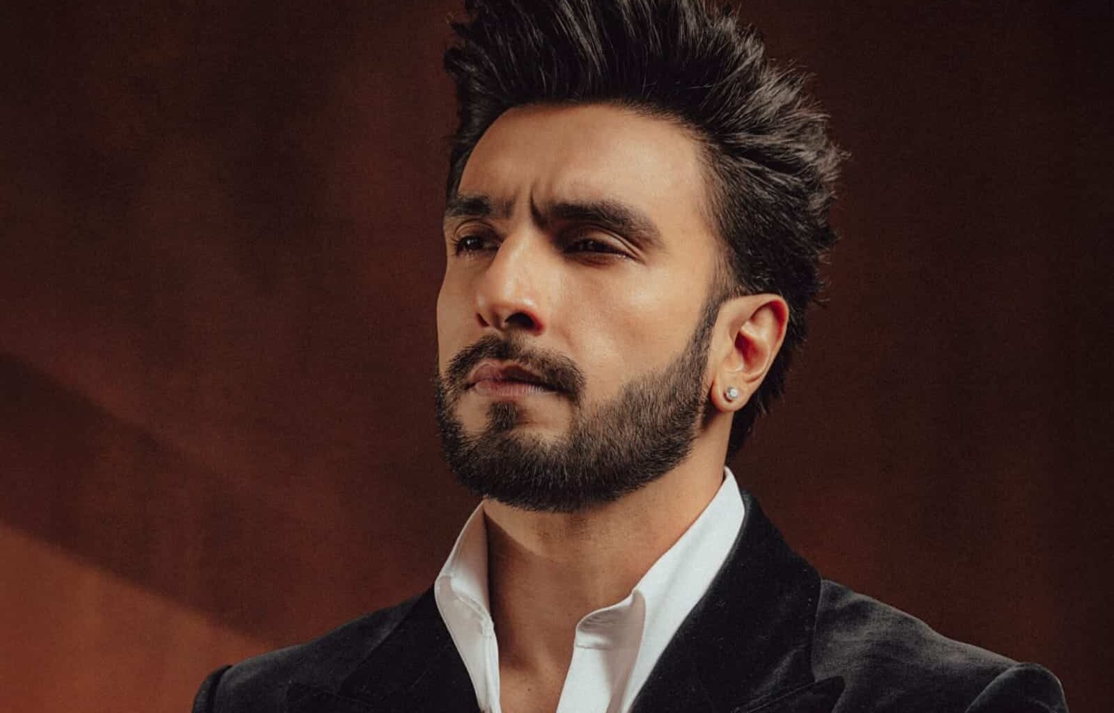 Don 3 Turns Ugly: Farhan Drags Ranveer To Film Body!