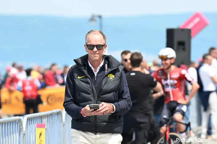 Richard Plugge ahead of stage 1 at the 2026 Giro d'Italia