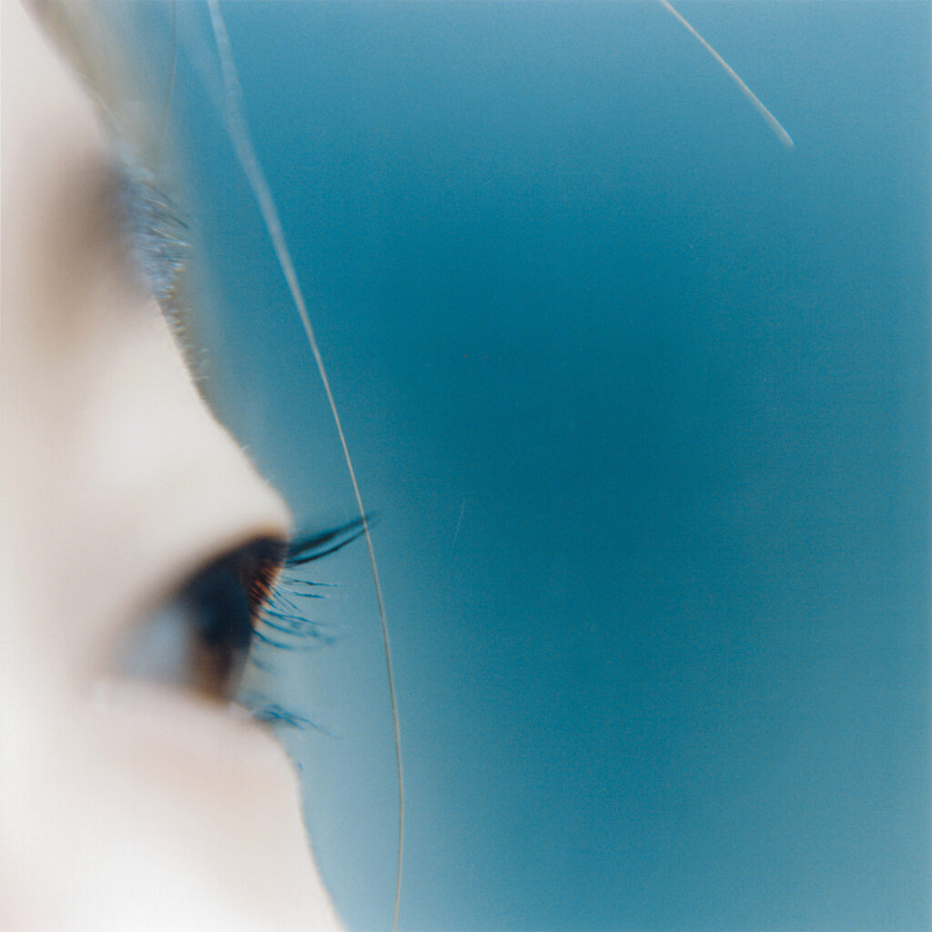 rinko-kawauchi-untitled-eyes-ears