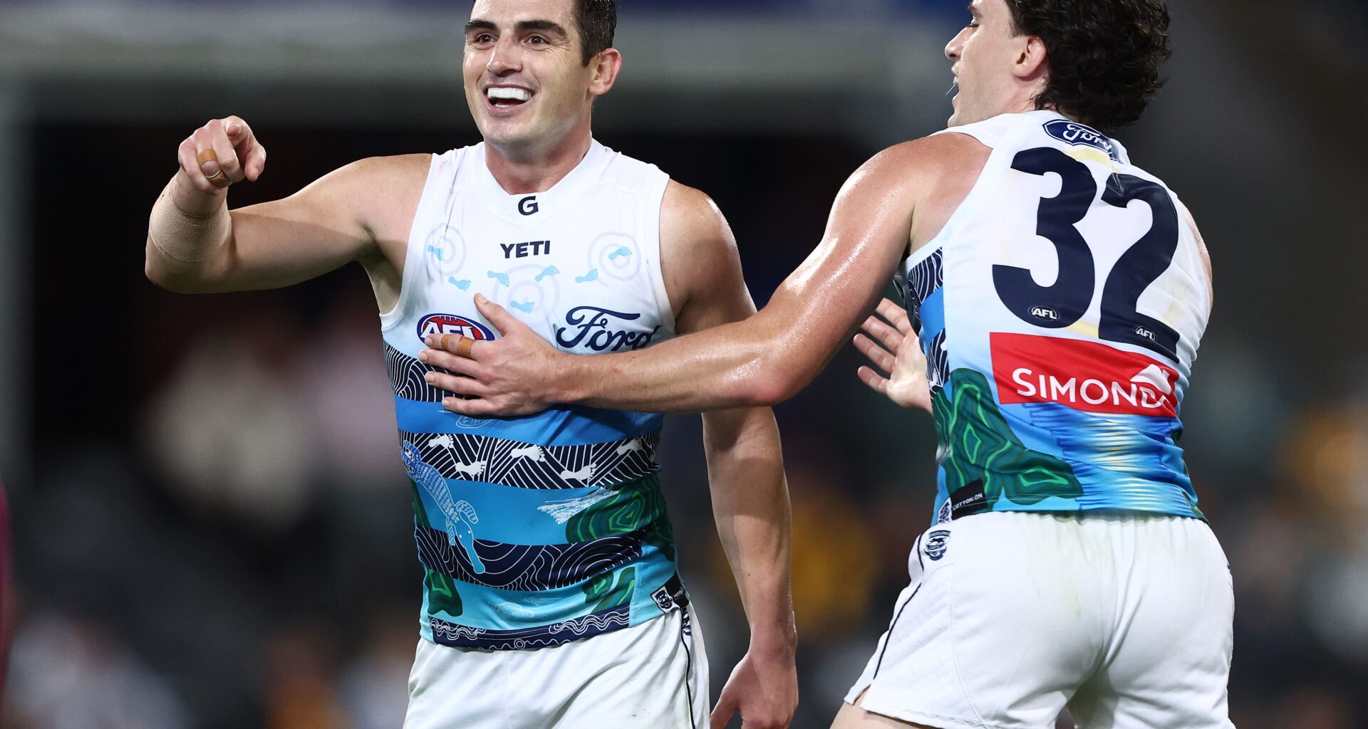 Mannagh bags five as Cats storm to statement win over Lions
