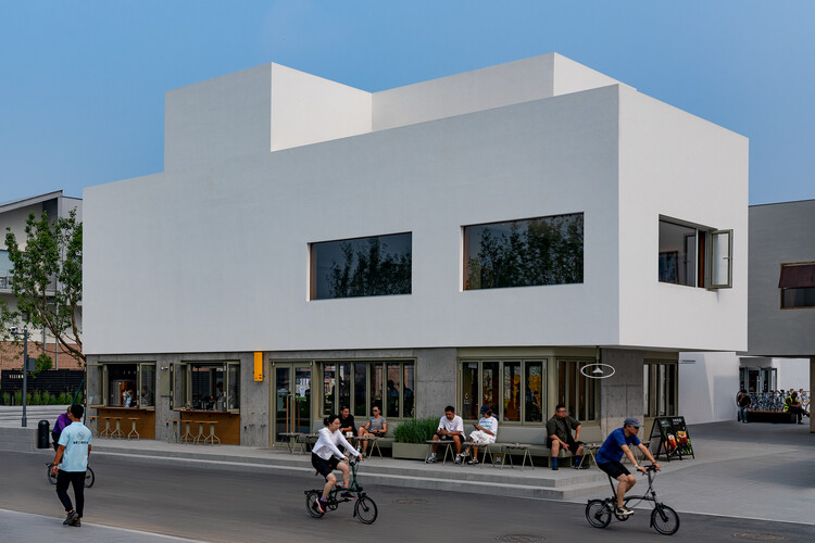 SAANCI Coffee (Aranya North Bay Store) / NUC Studio - Exterior Photography, Concrete